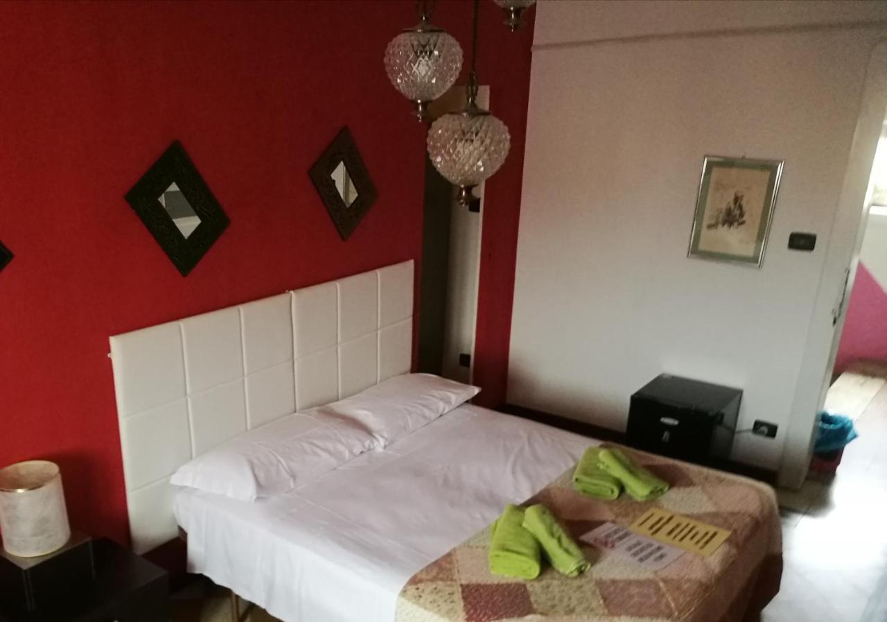 B&B Porta Appia イーモラ 部屋 写真
